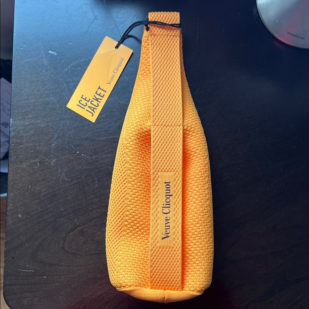 Veuve Clicquot Orange Ice Jacket NWT 🏆 - Picture 2 of 5